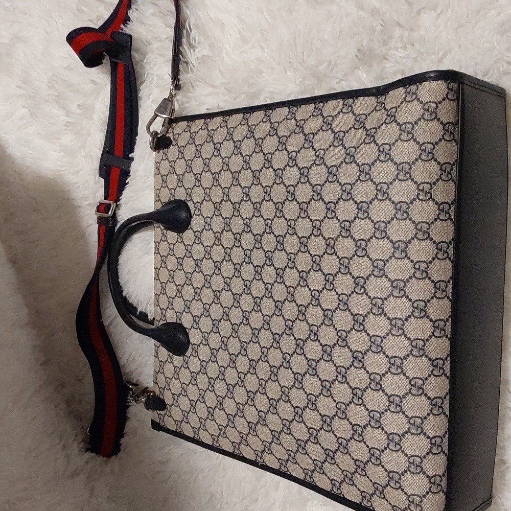 Authentic! Gucci Gg Interlocking Large Leather To… - image 5